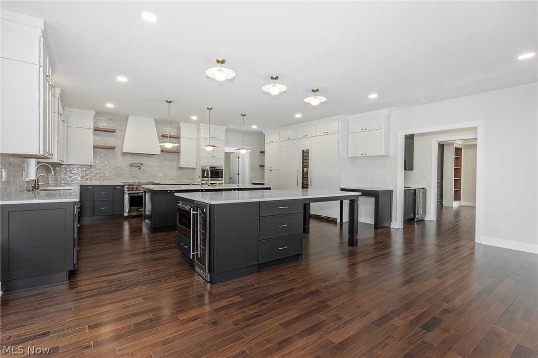 2890 Rocky Ridge Drive Westlake OH 44145