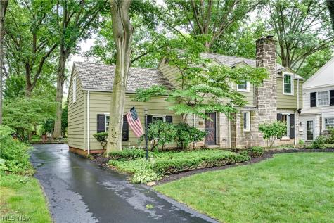 4129 Oak Knoll Drive Youngstown OH 44512