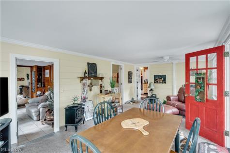 4129 Oak Knoll Drive Youngstown OH 44512
