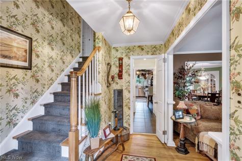 4129 Oak Knoll Drive Youngstown OH 44512