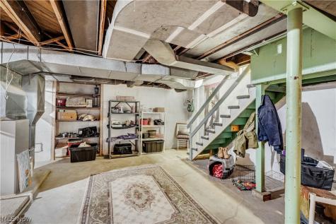 4129 Oak Knoll Drive Youngstown OH 44512