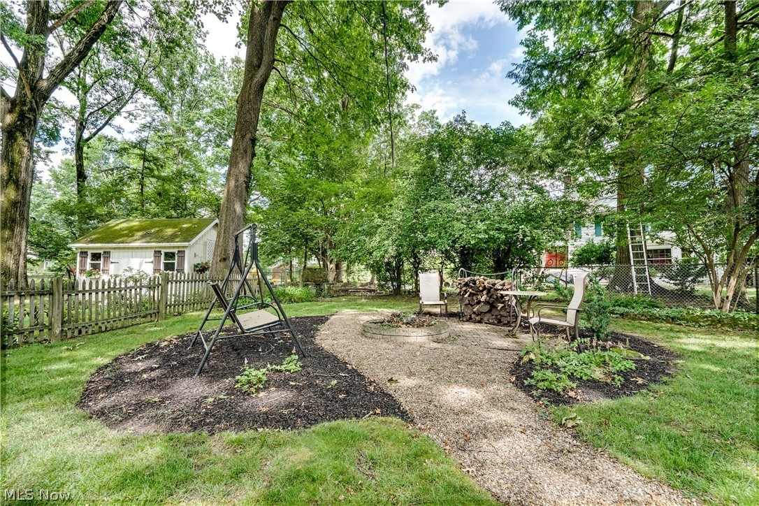 4129 Oak Knoll Drive Youngstown OH 44512