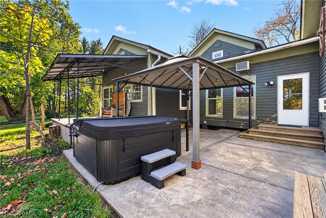4090 Lenox New Lyme Road Jefferson OH 44047