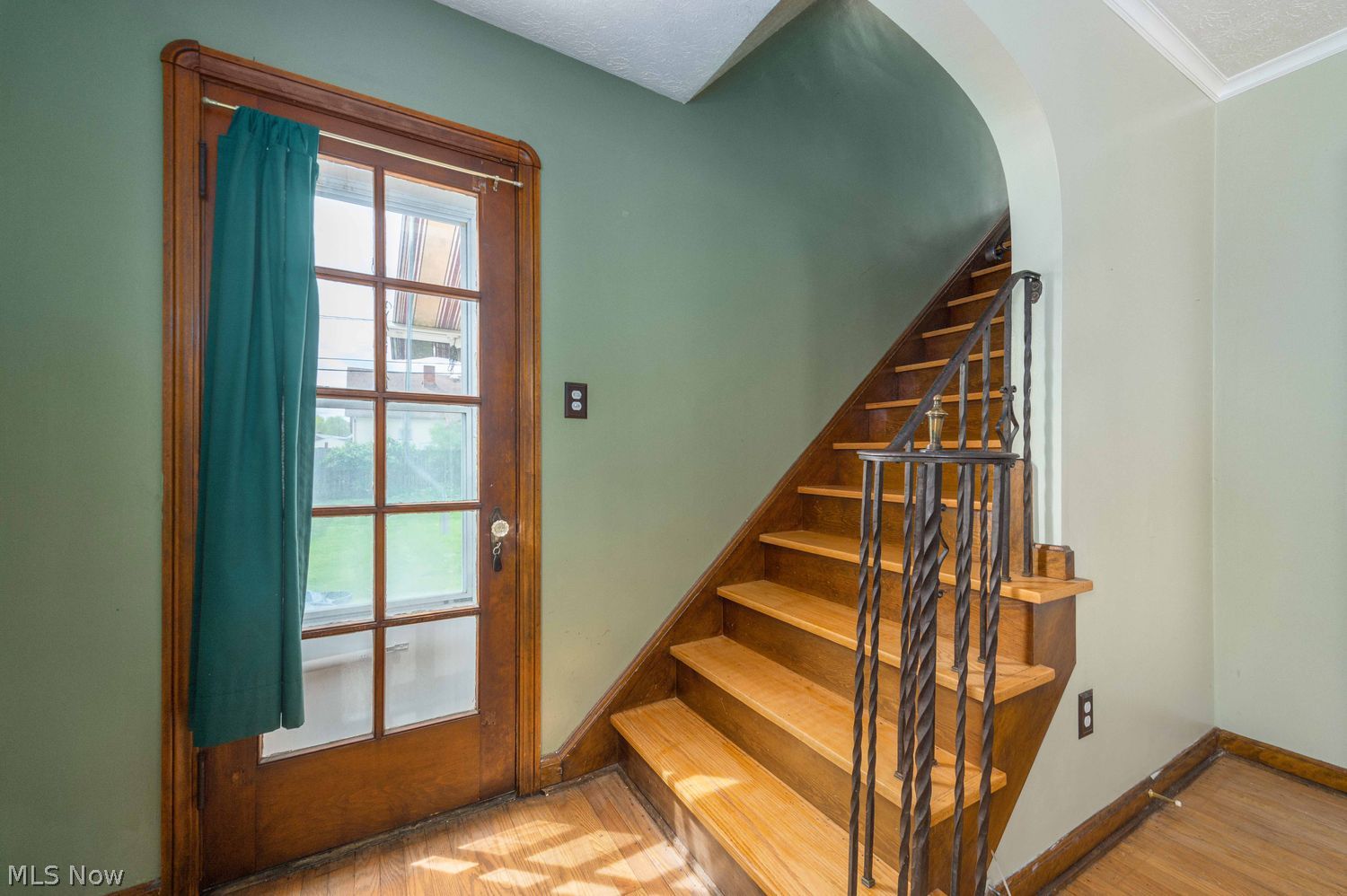 6101 Parkridge Avenue Cleveland OH 44144