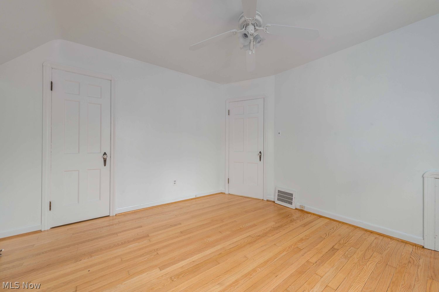 6101 Parkridge Avenue Cleveland OH 44144