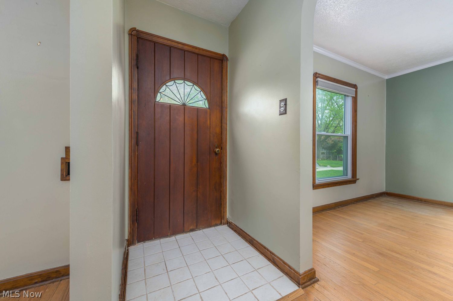 6101 Parkridge Avenue Cleveland OH 44144