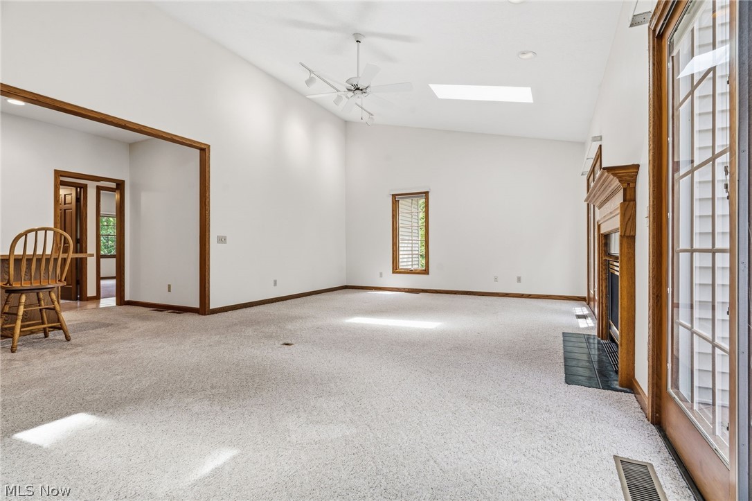 1524 Whittier Street NE Canton OH 44721