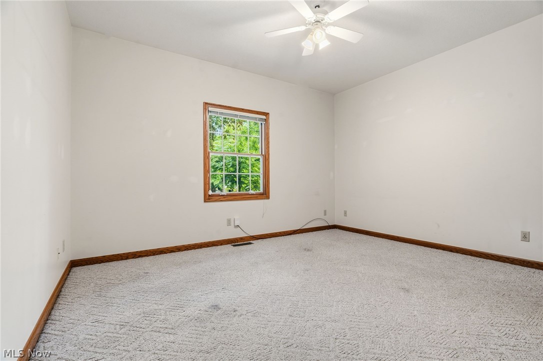 1524 Whittier Street NE Canton OH 44721