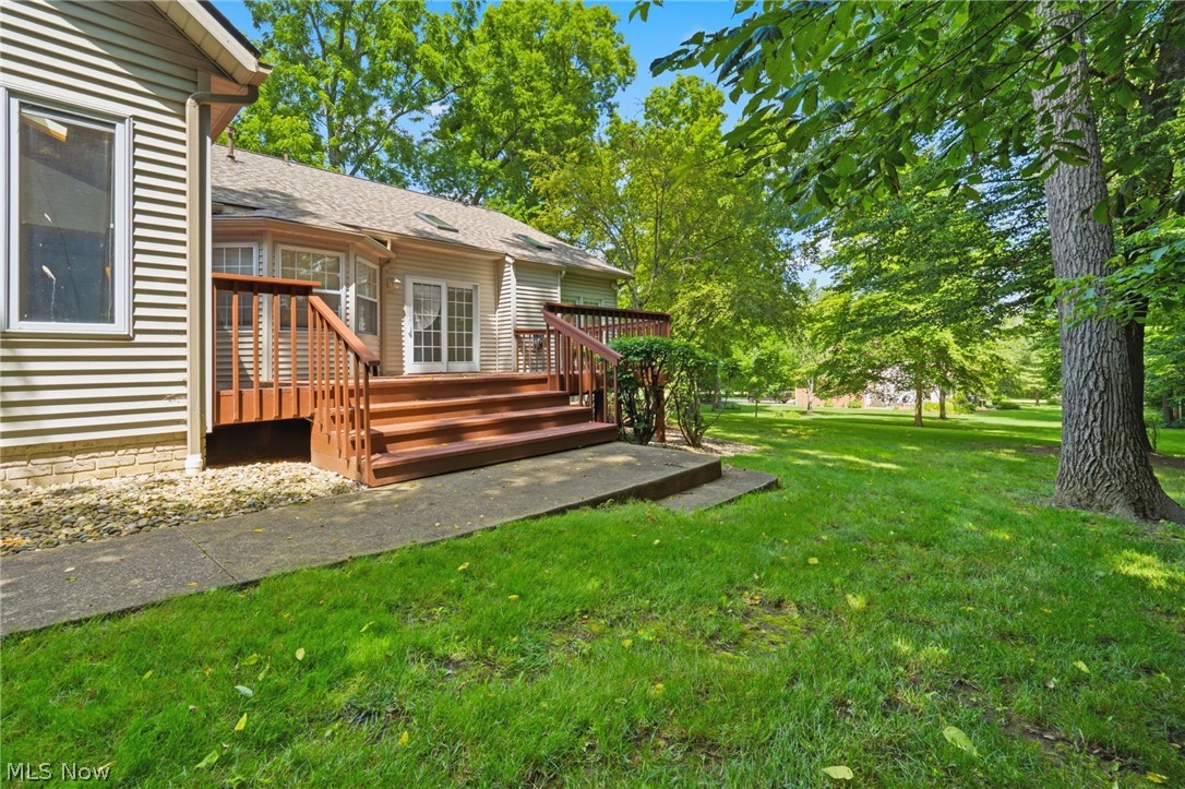 1524 Whittier Street NE Canton OH 44721