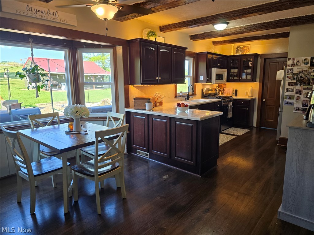25200 State Route 621 Coshocton OH 43812