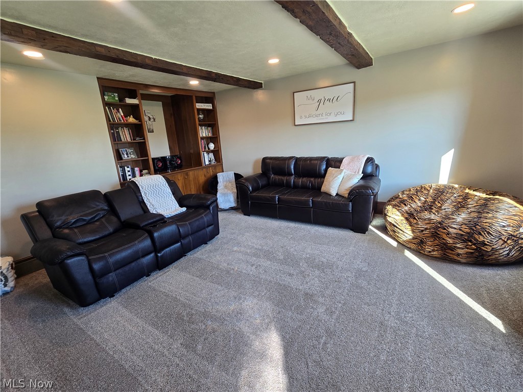 25200 State Route 621 Coshocton OH 43812