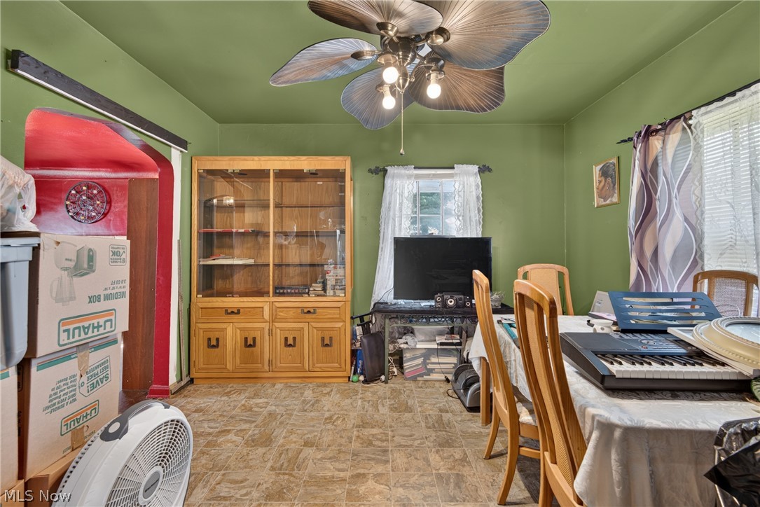4724 Green Road Warrensville Heights OH 44128
