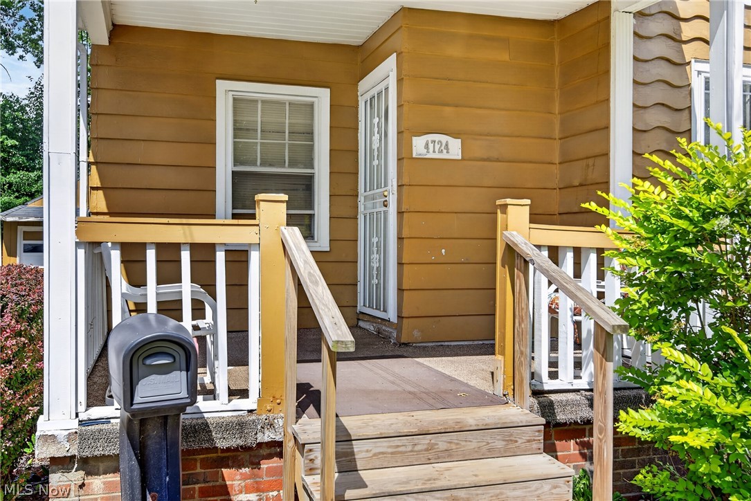4724 Green Road Warrensville Heights OH 44128
