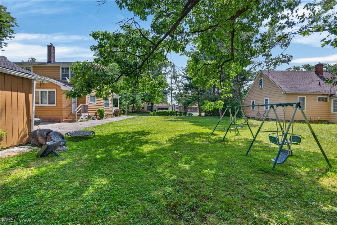 4724 Green Road Warrensville Heights OH 44128
