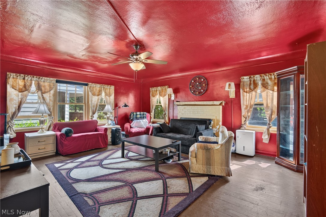 4724 Green Road Warrensville Heights OH 44128