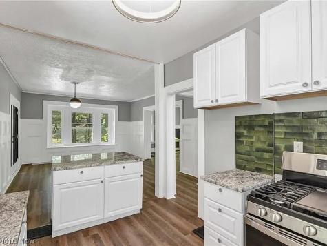 2231 Bellfield Avenue Cleveland Heights OH 44106