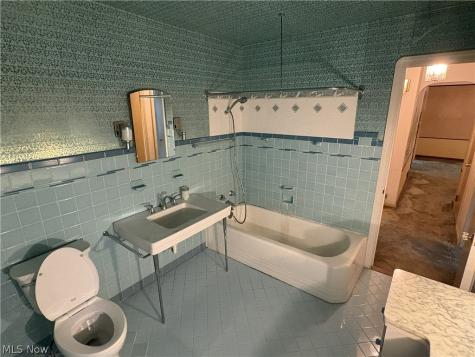 6471 Olde York Road Parma Heights OH 44130