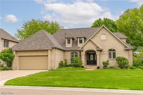 3790 Woodleigh Avenue NW Canton OH 44718