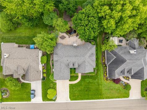 3790 Woodleigh Avenue NW Canton OH 44718