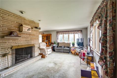 3120 Bambi Street NW Canton OH 44709