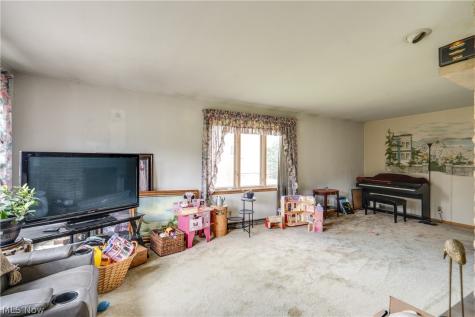 3120 Bambi Street NW Canton OH 44709