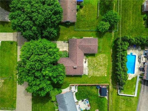 3120 Bambi Street NW Canton OH 44709