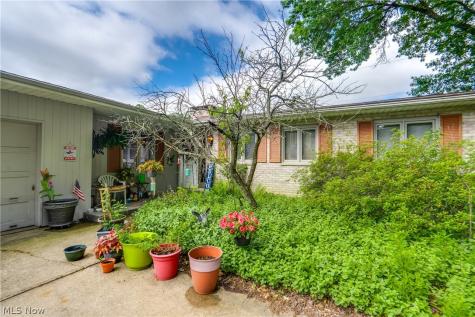 3120 Bambi Street NW Canton OH 44709