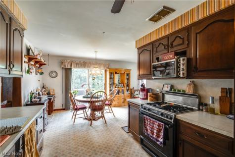 3120 Bambi Street NW Canton OH 44709