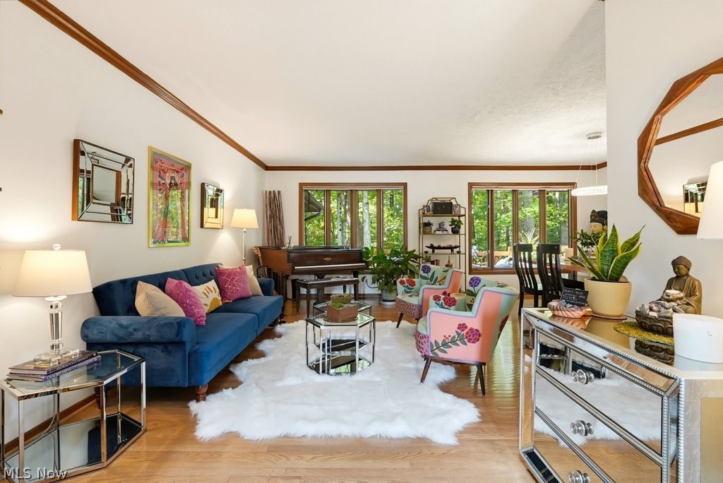 18230 Rolling Brook Drive Chagrin Falls OH 44023