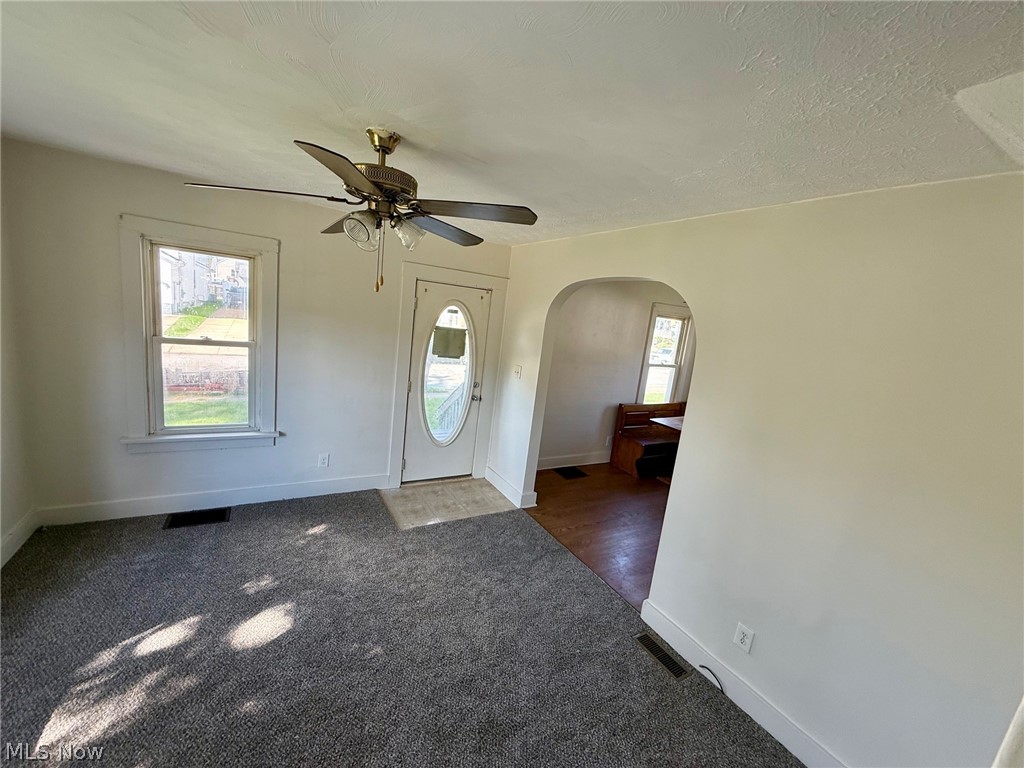375 Pauline Akron OH 44312