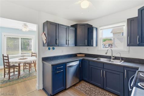 3875 E 38th Street Newburgh Heights OH 44105
