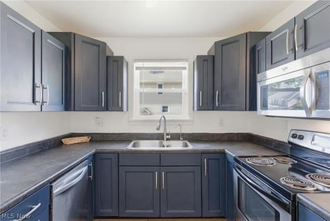 3875 E 38th Street Newburgh Heights OH 44105