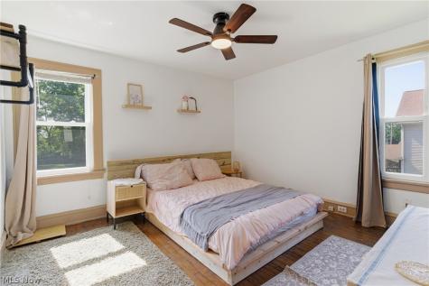 3875 E 38th Street Newburgh Heights OH 44105