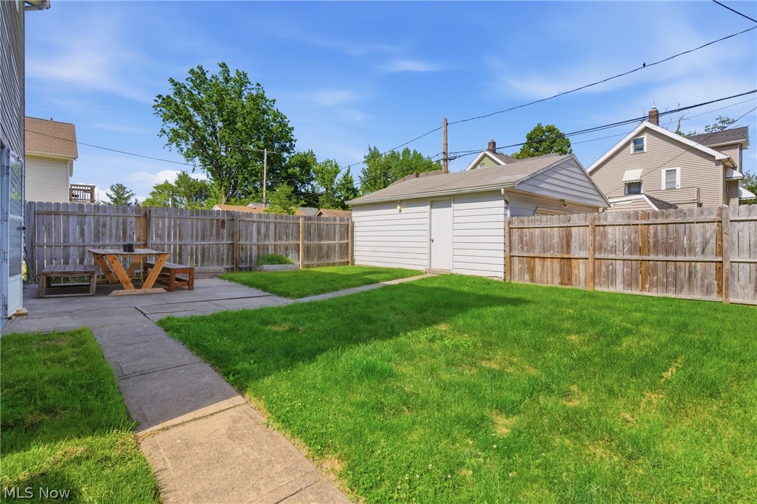3875 E 38th Street Newburgh Heights OH 44105