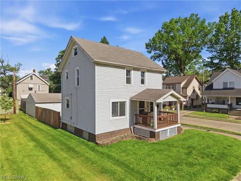 3875 E 38th Street Newburgh Heights OH 44105