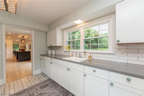 35845 Jackson Road Moreland Hills OH 44022