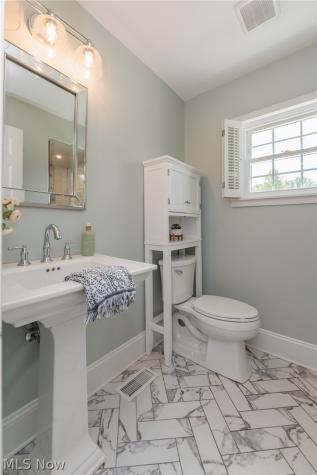 35845 Jackson Road Moreland Hills OH 44022