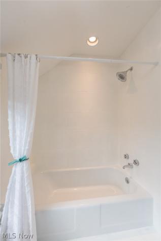 35845 Jackson Road Moreland Hills OH 44022