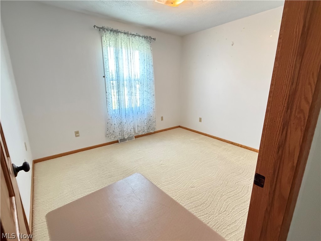 49 Kings Drive Steubenville OH 43952