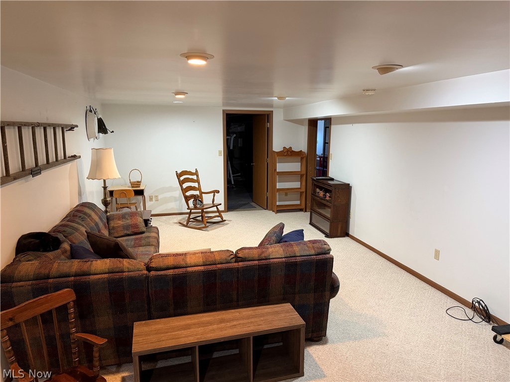 49 Kings Drive Steubenville OH 43952