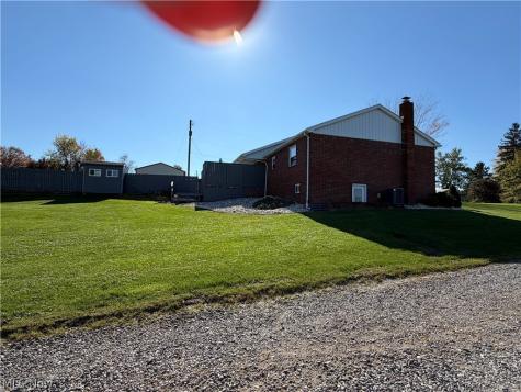 49 Kings Drive Steubenville OH 43952