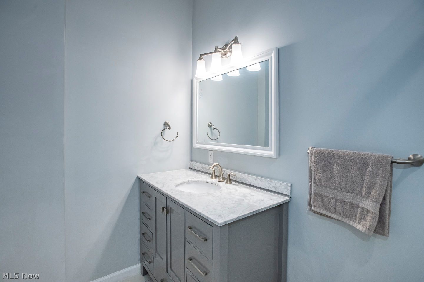 2775 Horseshoe Boulevard Westlake OH 44145