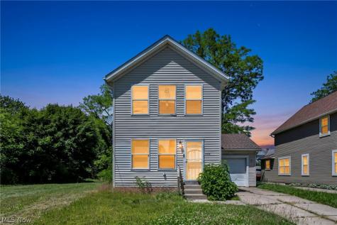 11219 Hopkins Avenue Cleveland OH 44108
