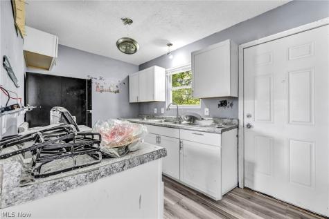 11219 Hopkins Avenue Cleveland OH 44108