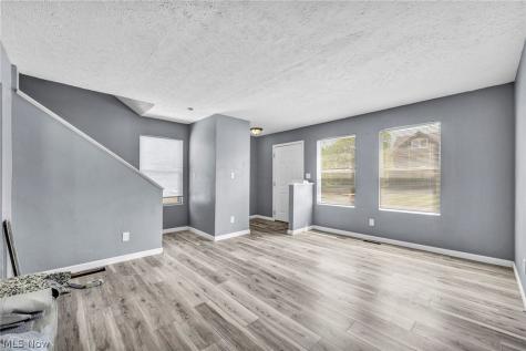 11219 Hopkins Avenue Cleveland OH 44108
