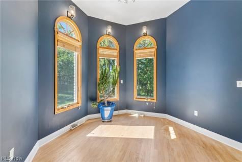 4311 Wadsworth Road Norton OH 44203