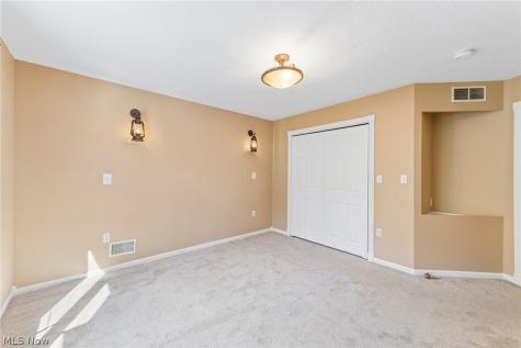 4311 Wadsworth Road Norton OH 44203