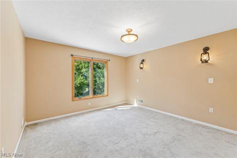 4311 Wadsworth Road Norton OH 44203