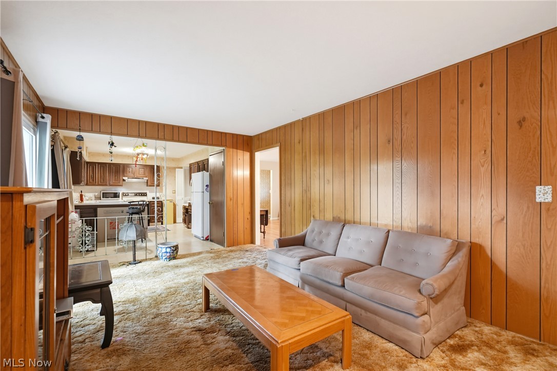 1780 E Parkhaven Drive Seven Hills OH 44131