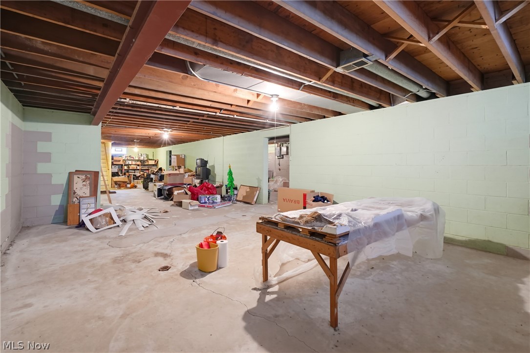 1780 E Parkhaven Drive Seven Hills OH 44131